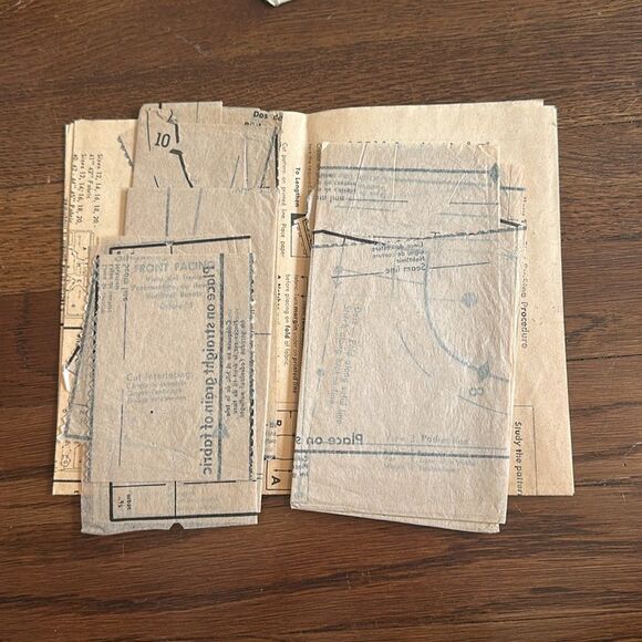 Vintage 1957 Simplicity 2195 Sewing Pattern for Women's Blouses - Picture 3 of 4